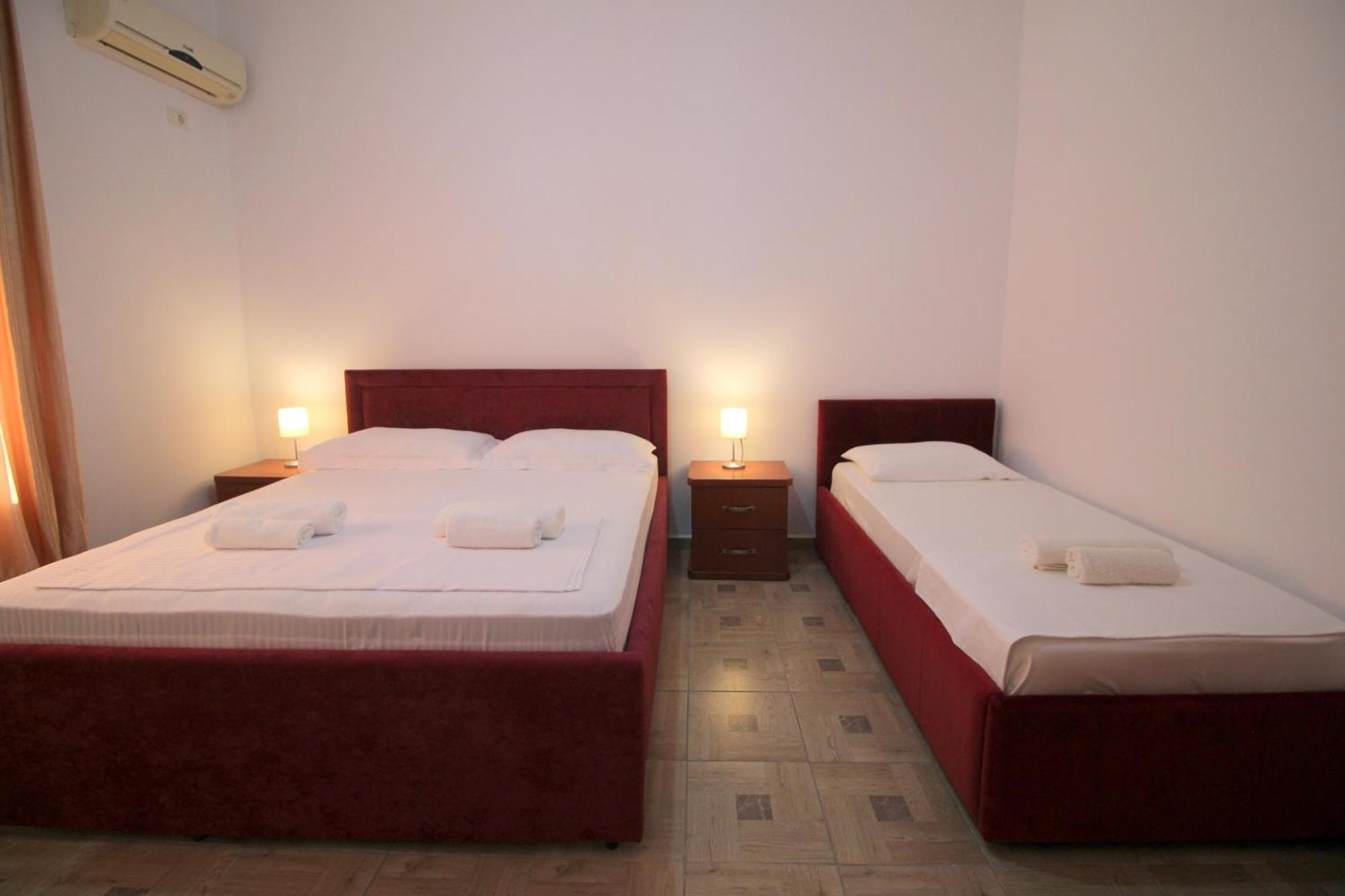 Ksamil City Center Villa Buitenkant foto