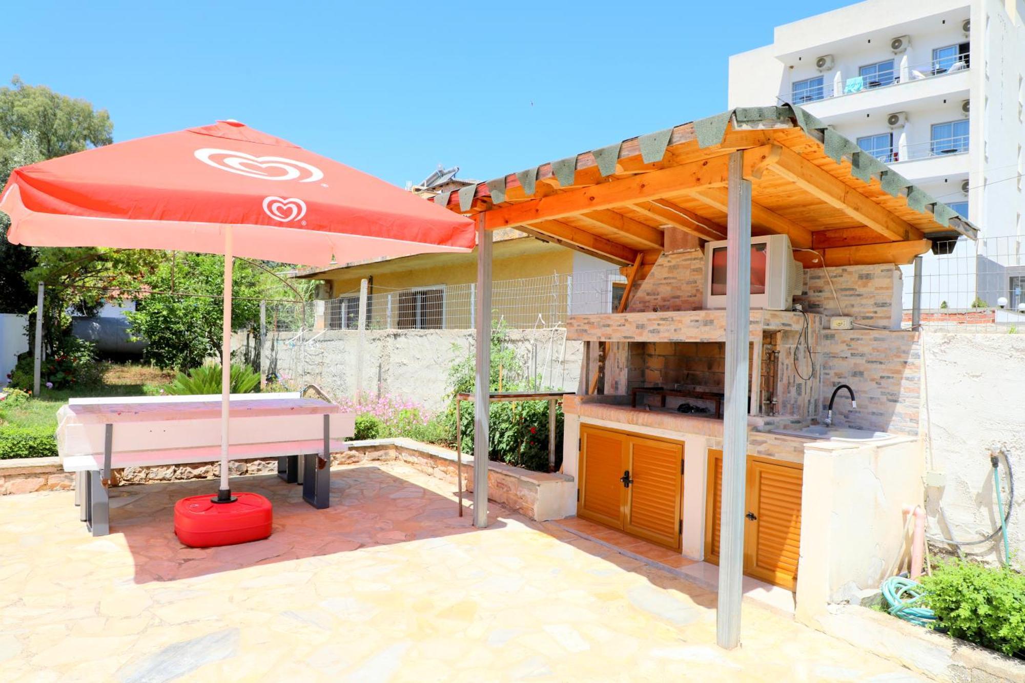 Ksamil City Center Villa Buitenkant foto