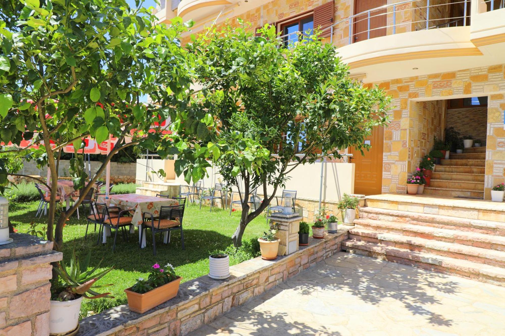 Ksamil City Center Villa Buitenkant foto